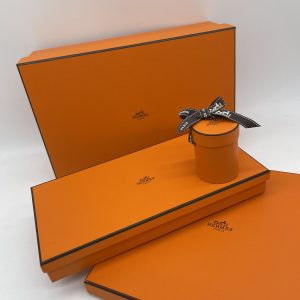 HERMES（エルメス）のオレンジ色の箱にはこんな秘密が！？ - Vintage ...